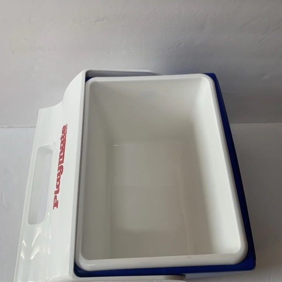 Igloo Cooler Retro 50th Anniversary Little Playmate 7qt Cooler Blue New - Picture 7 of 7